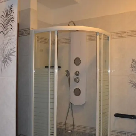 Апартаменты Pleasant Apartment In Valbrona With Shared Pool