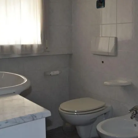 Pleasant Apartment In Valbrona With Shared Pool * Вальброна